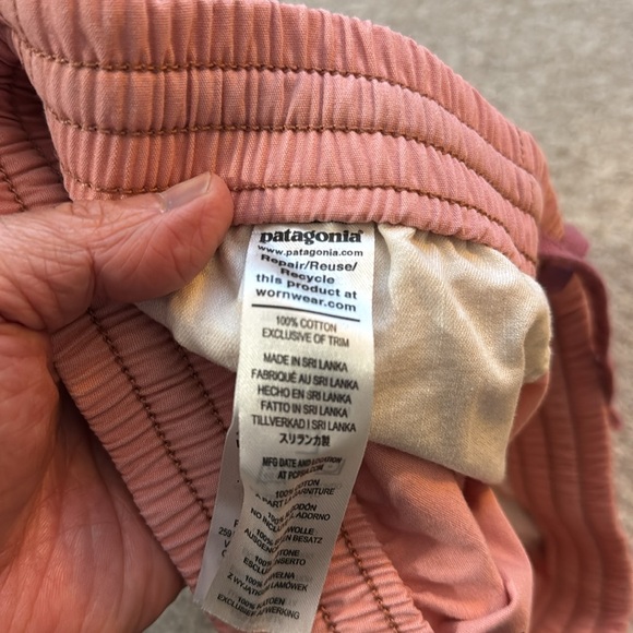 Patagonia, pink cotton shorts, medium, 6” inseam - Picture 7 of 8